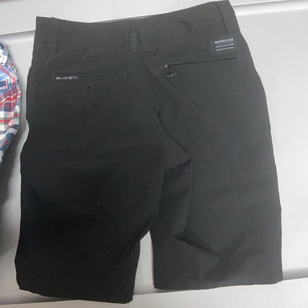Shorts - Picture 4 of 5